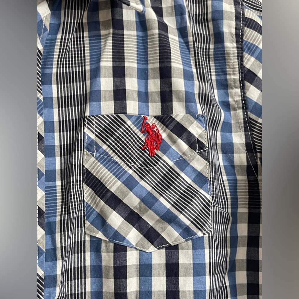 US POLO ASSN. Boys Blue & White Button Up Shirt Size 10/12 - Picture 6 of 7